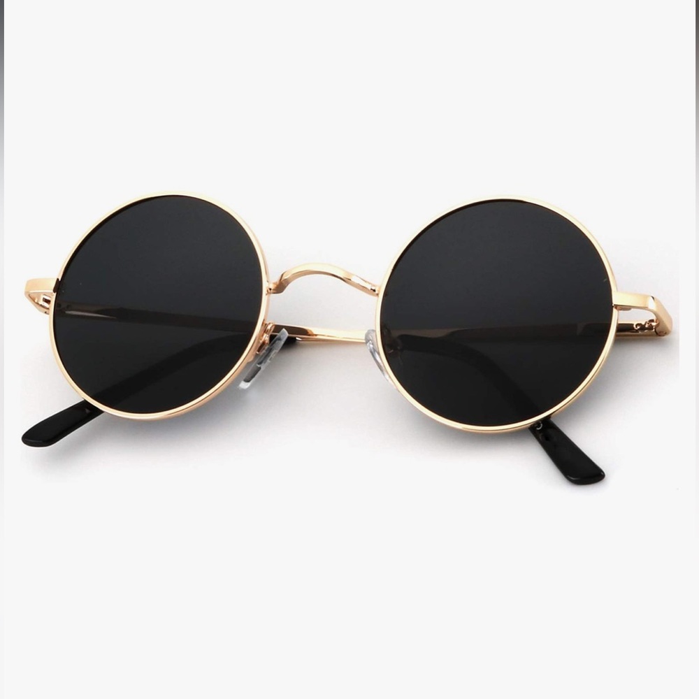 Kaliyadi Sunglasses size small.